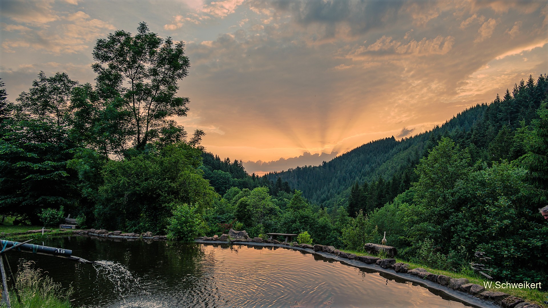 Sonnenuntergang im Tal