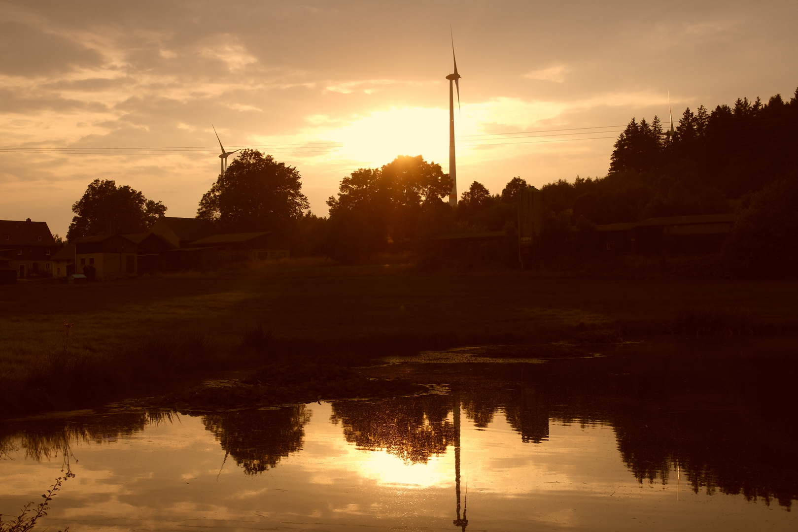 Sonnenuntergang  im Teich 25.7.16