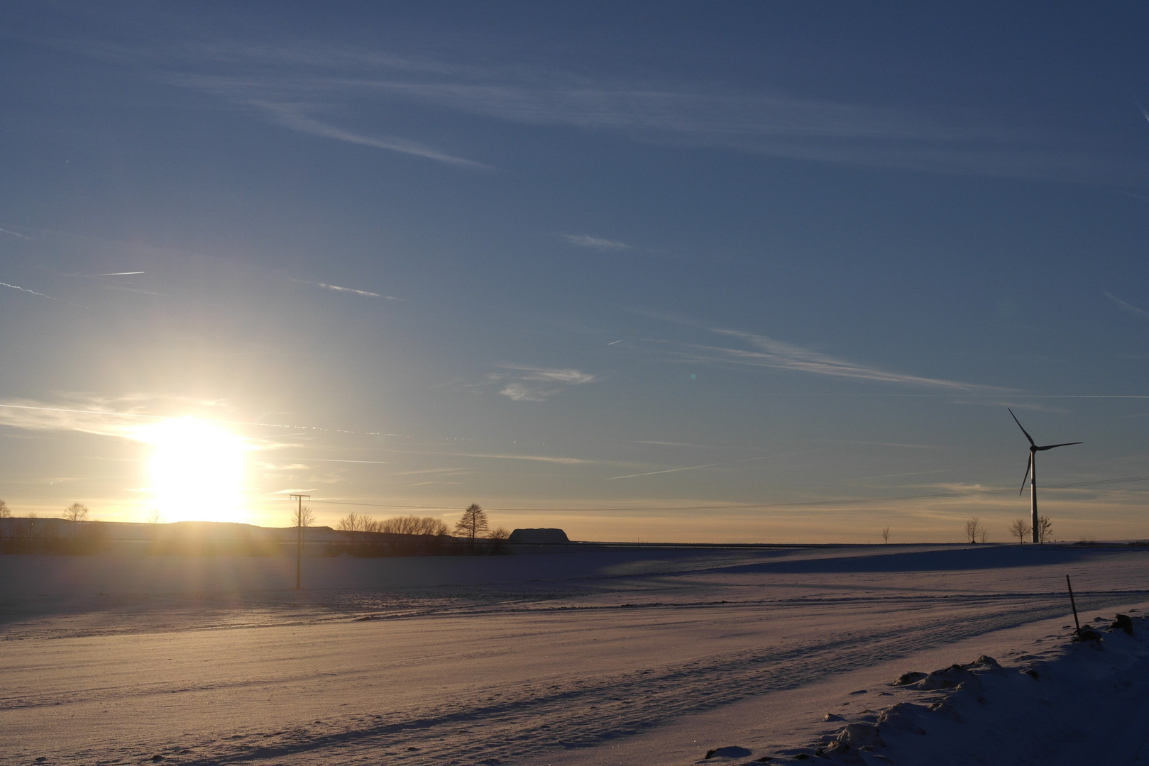 Sonnenuntergang im tiefstem Winter