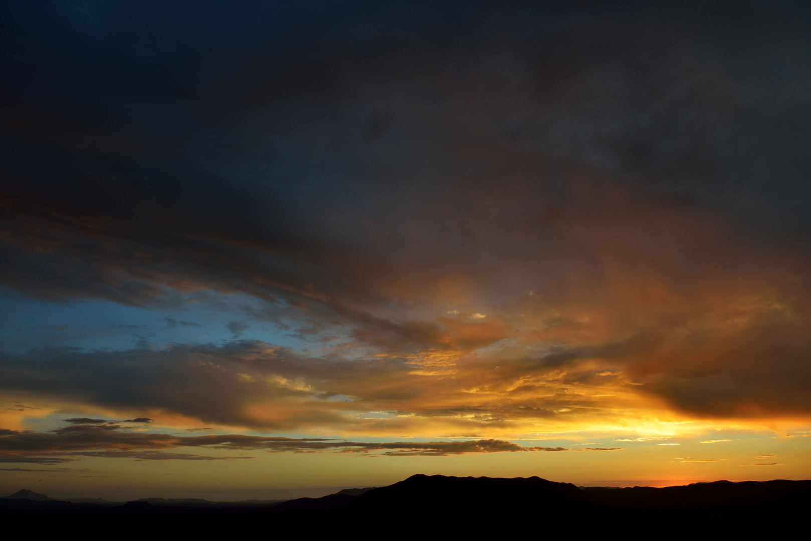 Sonnenuntergang im Ugab-Tal (Namibia)