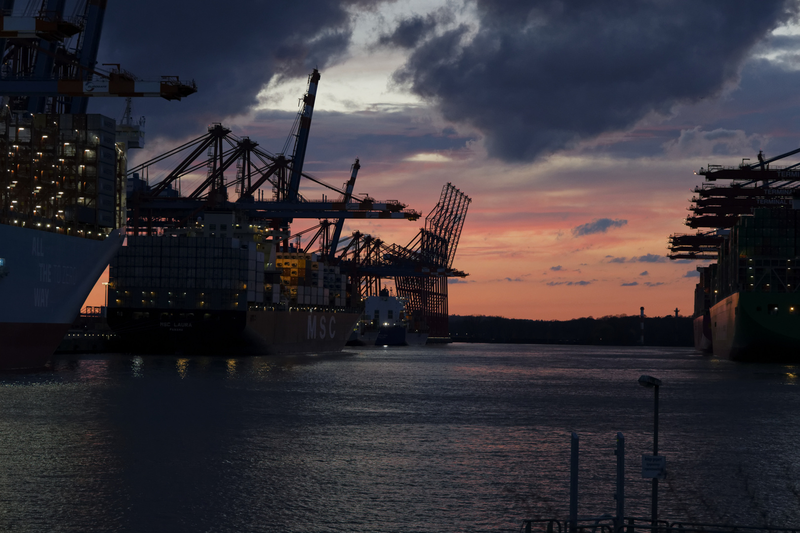 Sonnenuntergang im Waltershofer Hafen (_MG_0452)