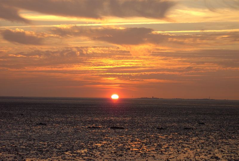 Sonnenuntergang im Watt bei Neuwerk