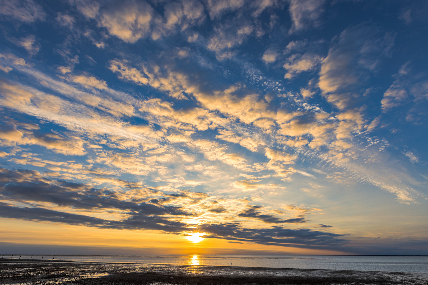 Sonnenuntergang im Watt