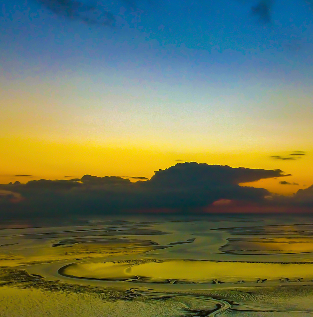 Sonnenuntergang im Wattenmeer 