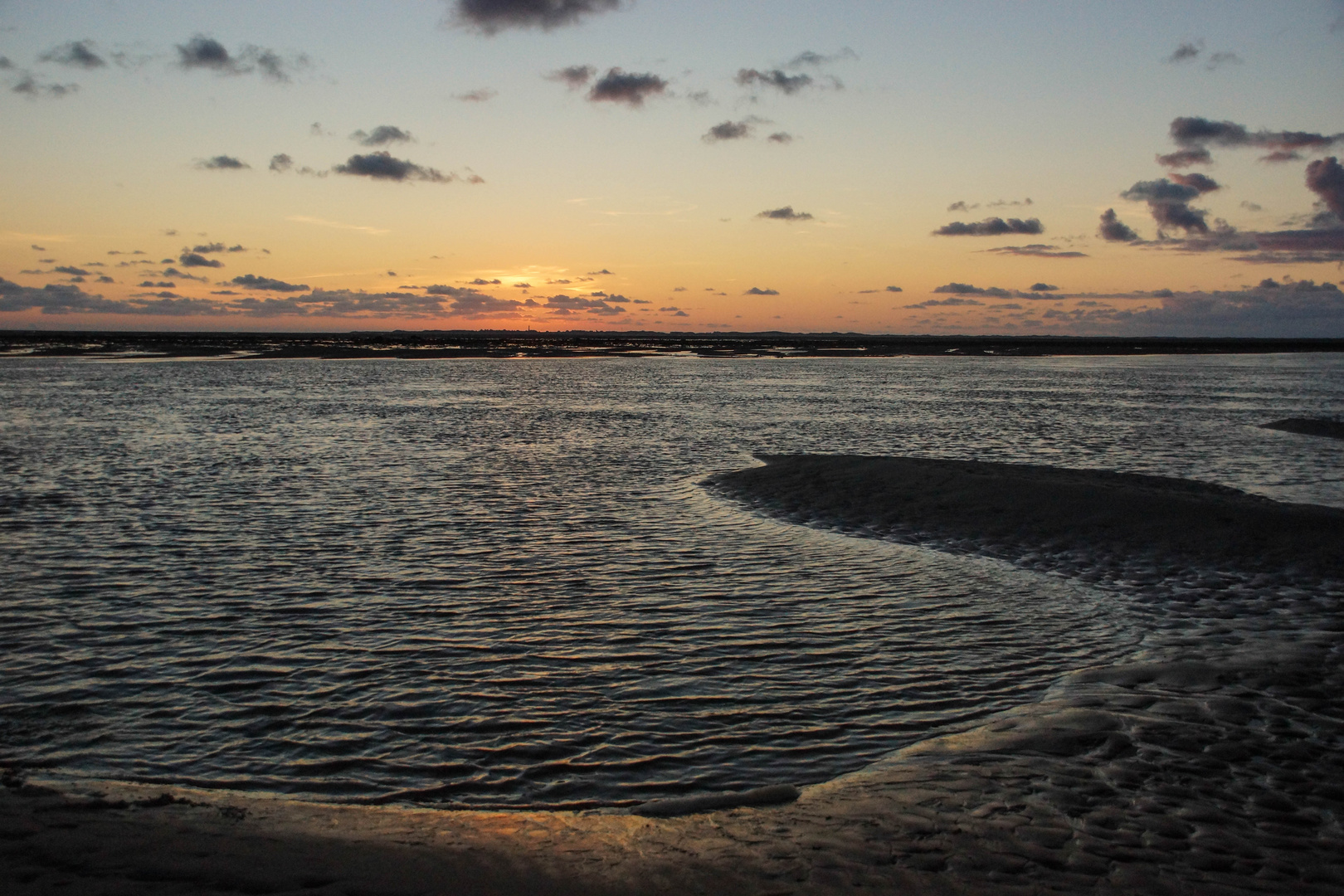 Sonnenuntergang im Wattenmeer