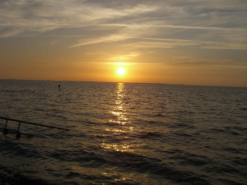 Sonnenuntergang im Wattenmeer