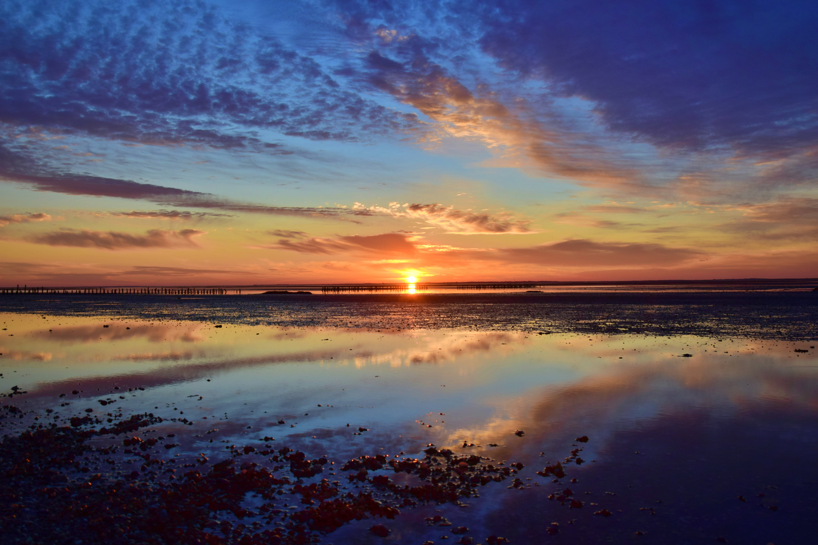 Sonnenuntergang im Wattenmeer