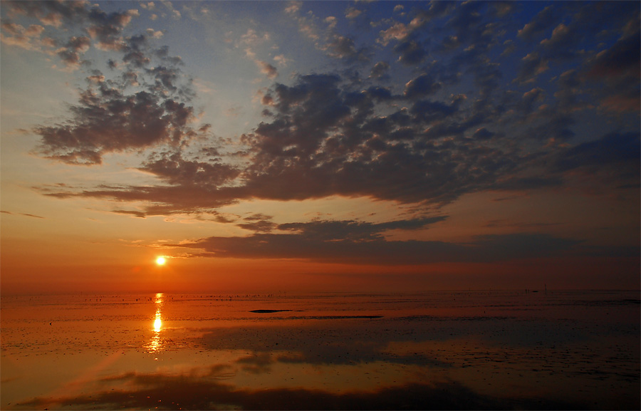 Sonnenuntergang im Wattenmeer vor Cuxhaven