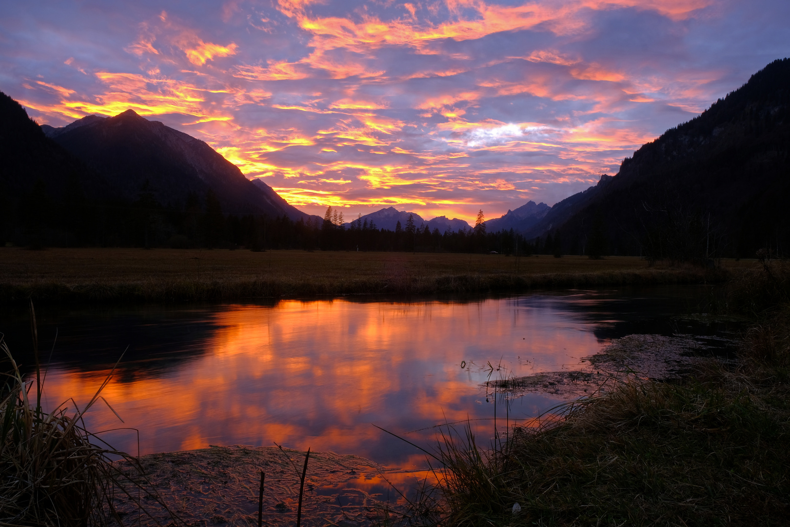 Sonnenuntergang im Weidmoos bei Ettal 