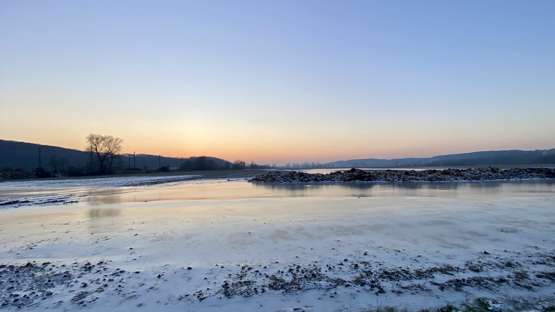 Sonnenuntergang im Winter