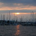 Sonnenuntergang im Yachthafen von Cuxhaven