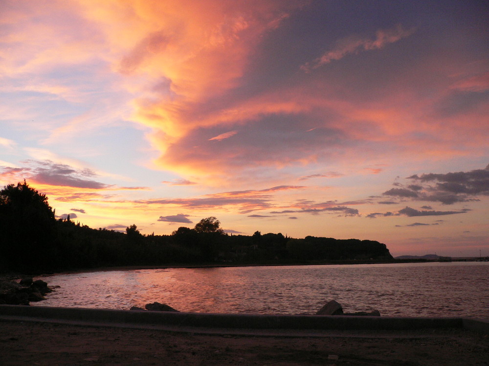 Sonnenuntergang in Astrakeri auf Korfu