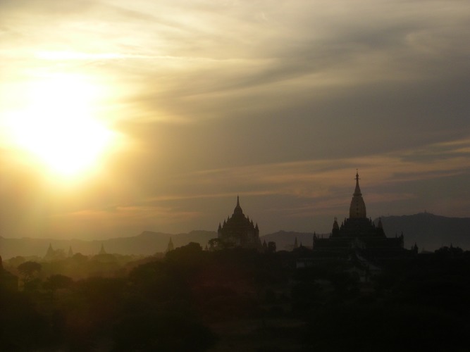 Sonnenuntergang in Bagan