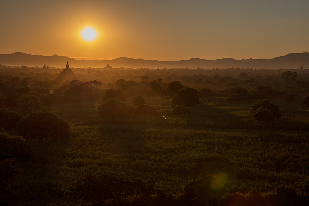 Sonnenuntergang in Bagan