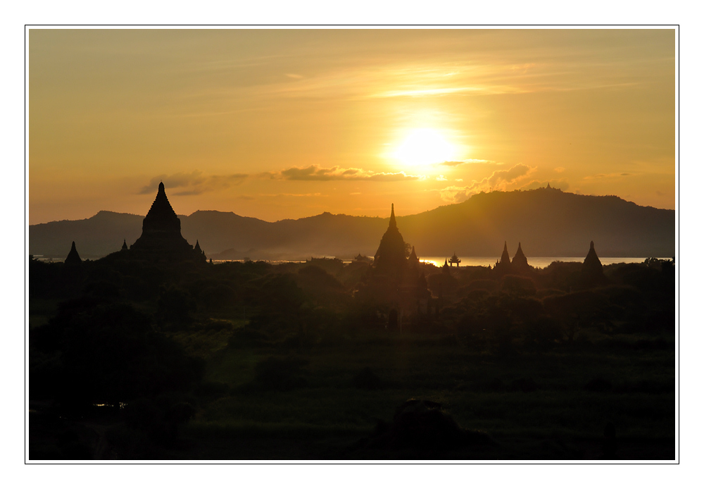 Sonnenuntergang in Bagan