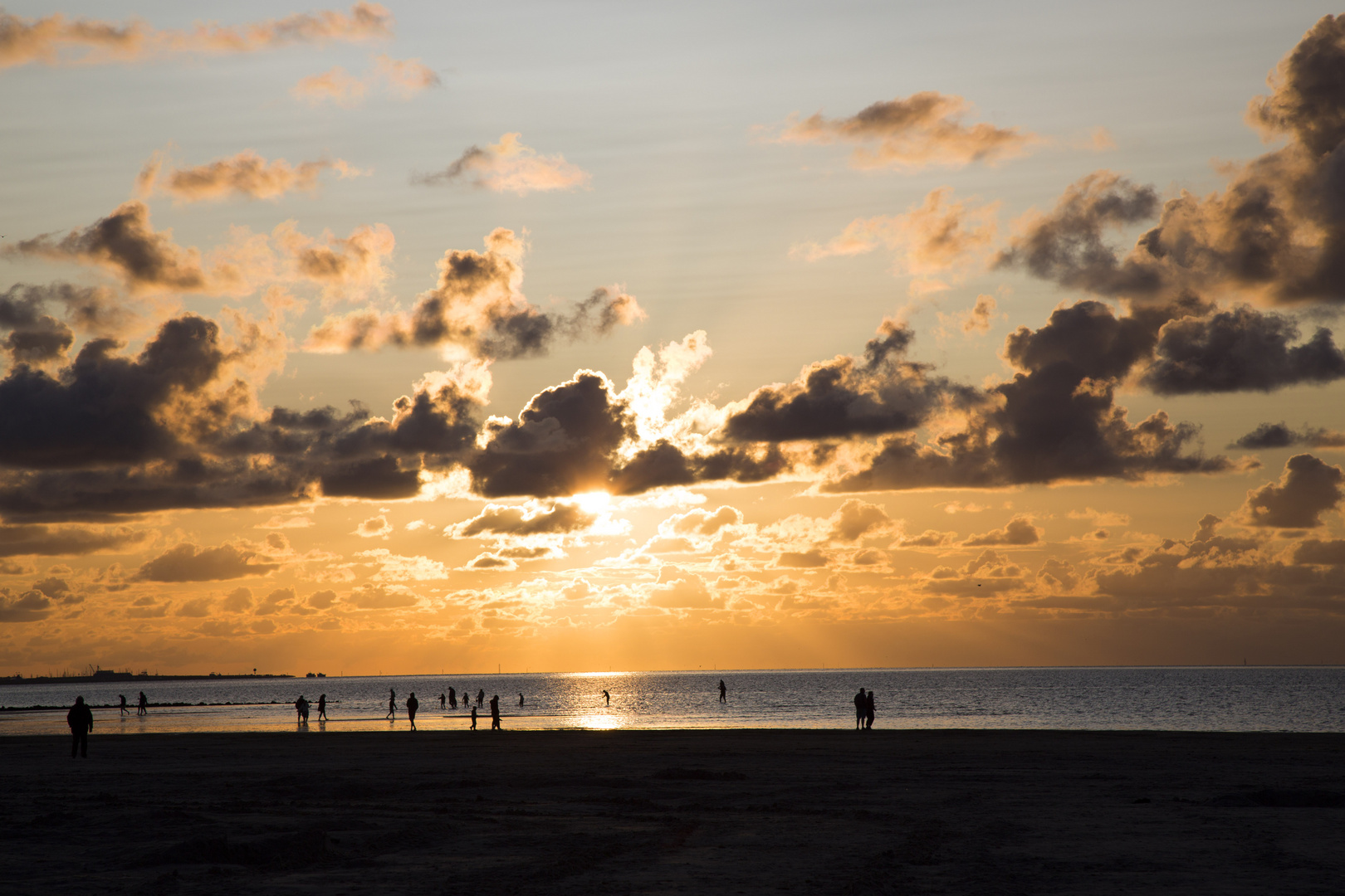 Sonnenuntergang in Bensersiel