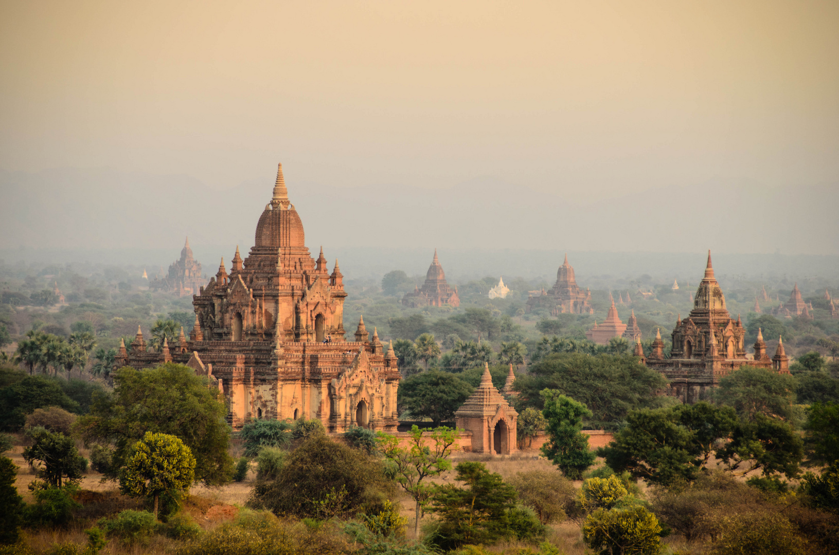 Sonnenuntergang in Bhagan (Burma)