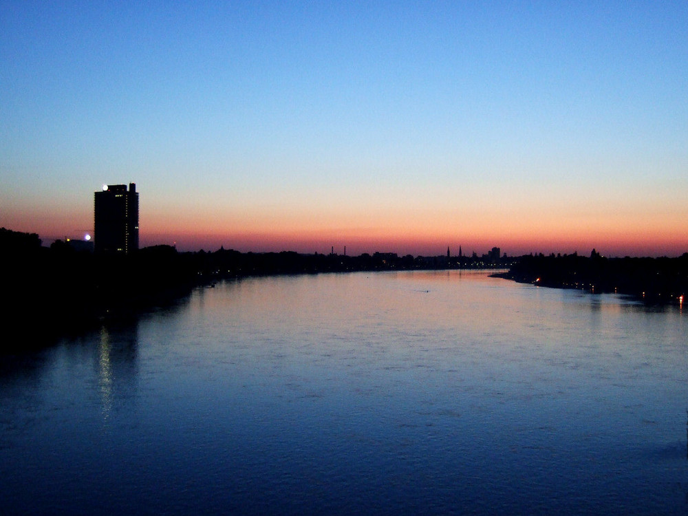 Sonnenuntergang in Bonn