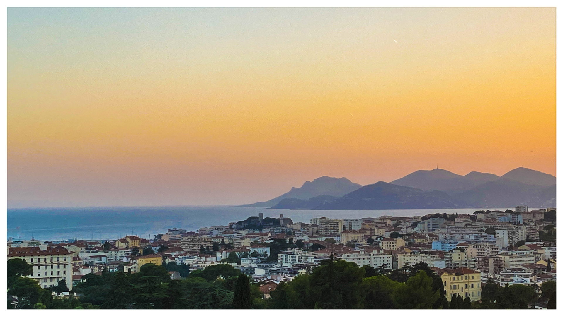 Sonnenuntergang in Cannes