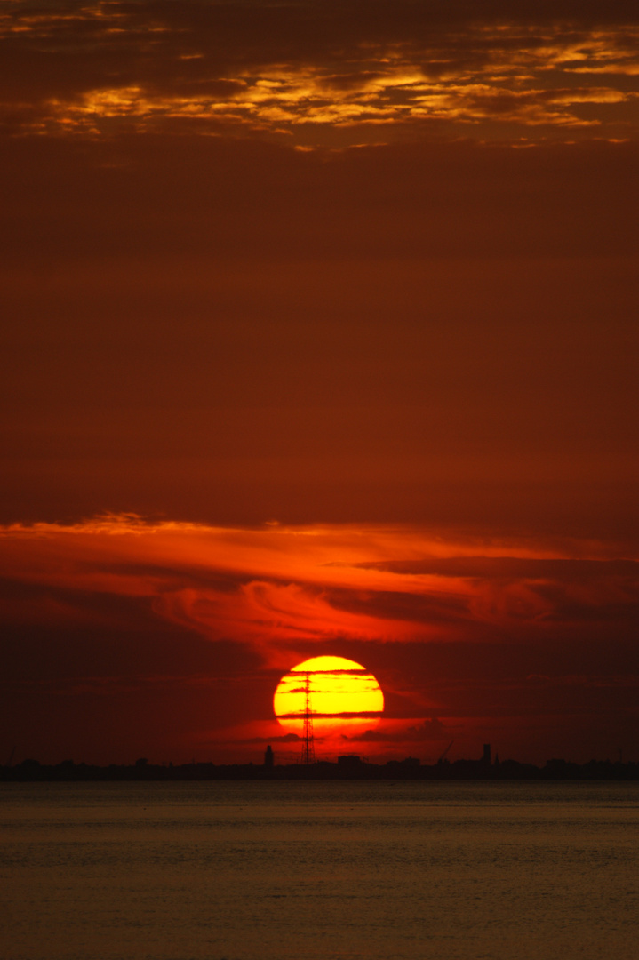 Sonnenuntergang in Cuxhaven an der Nordsee