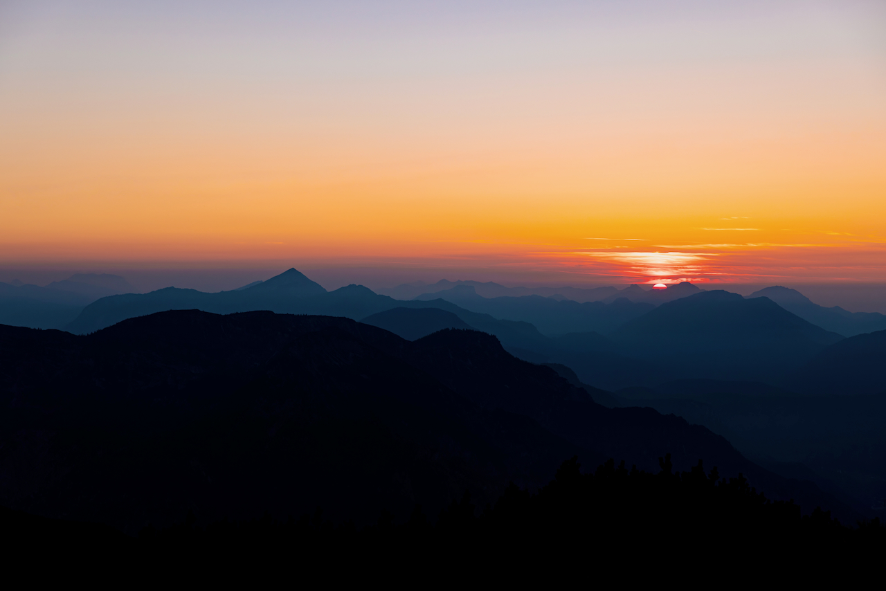 Sonnenuntergang in den Bergen