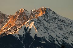 Sonnenuntergang in den Bergen