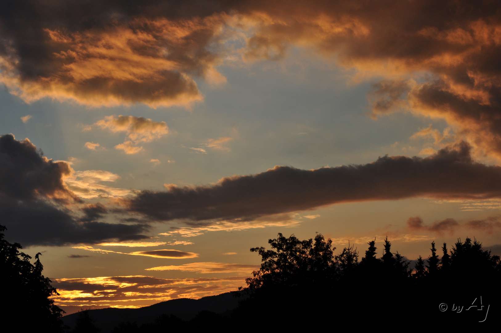 Sonnenuntergang in den Bergen