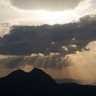 Sonnenuntergang in den Bergen