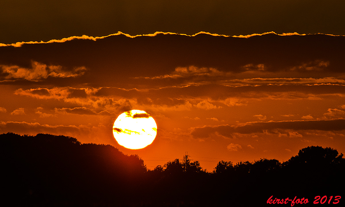 Sonnenuntergang in der Bauernschaft.