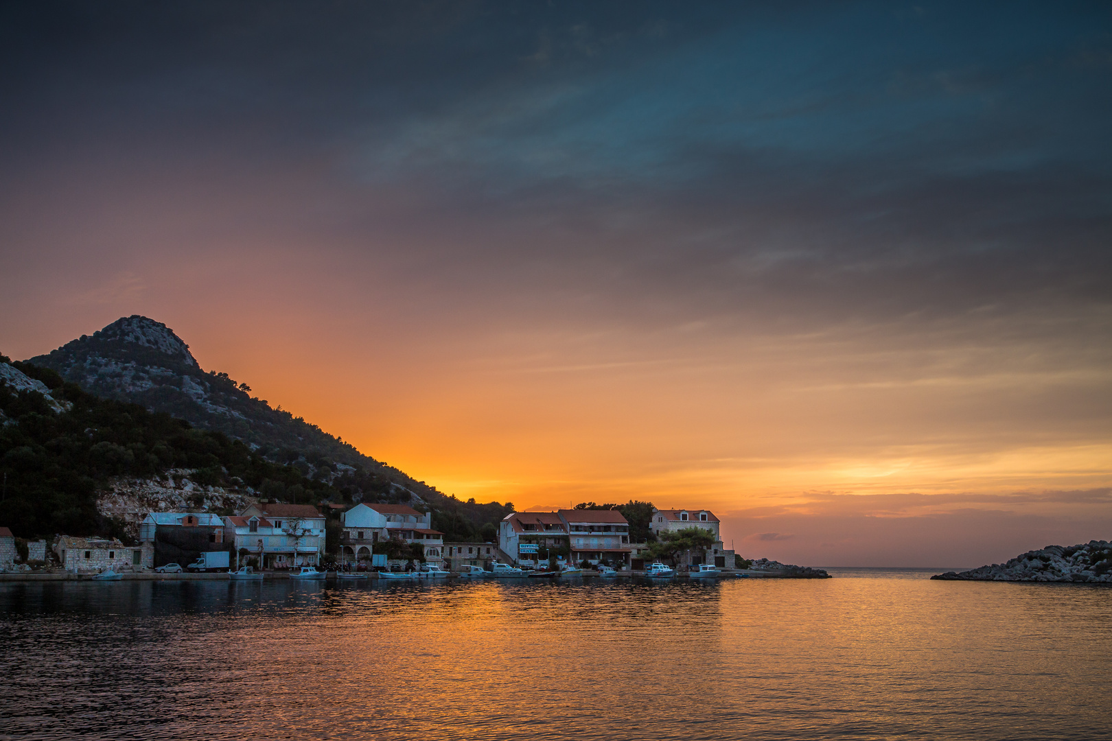 Sonnenuntergang in der Bucht Zaklopatica