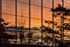 Sonnenuntergang in der Fassade