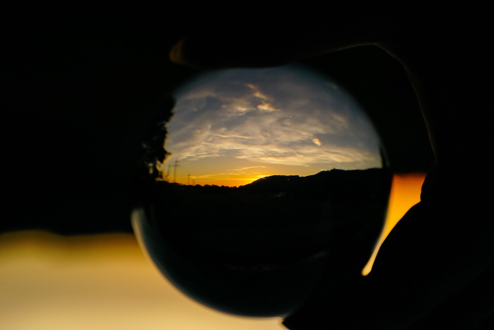 Sonnenuntergang in der Glaskugel 