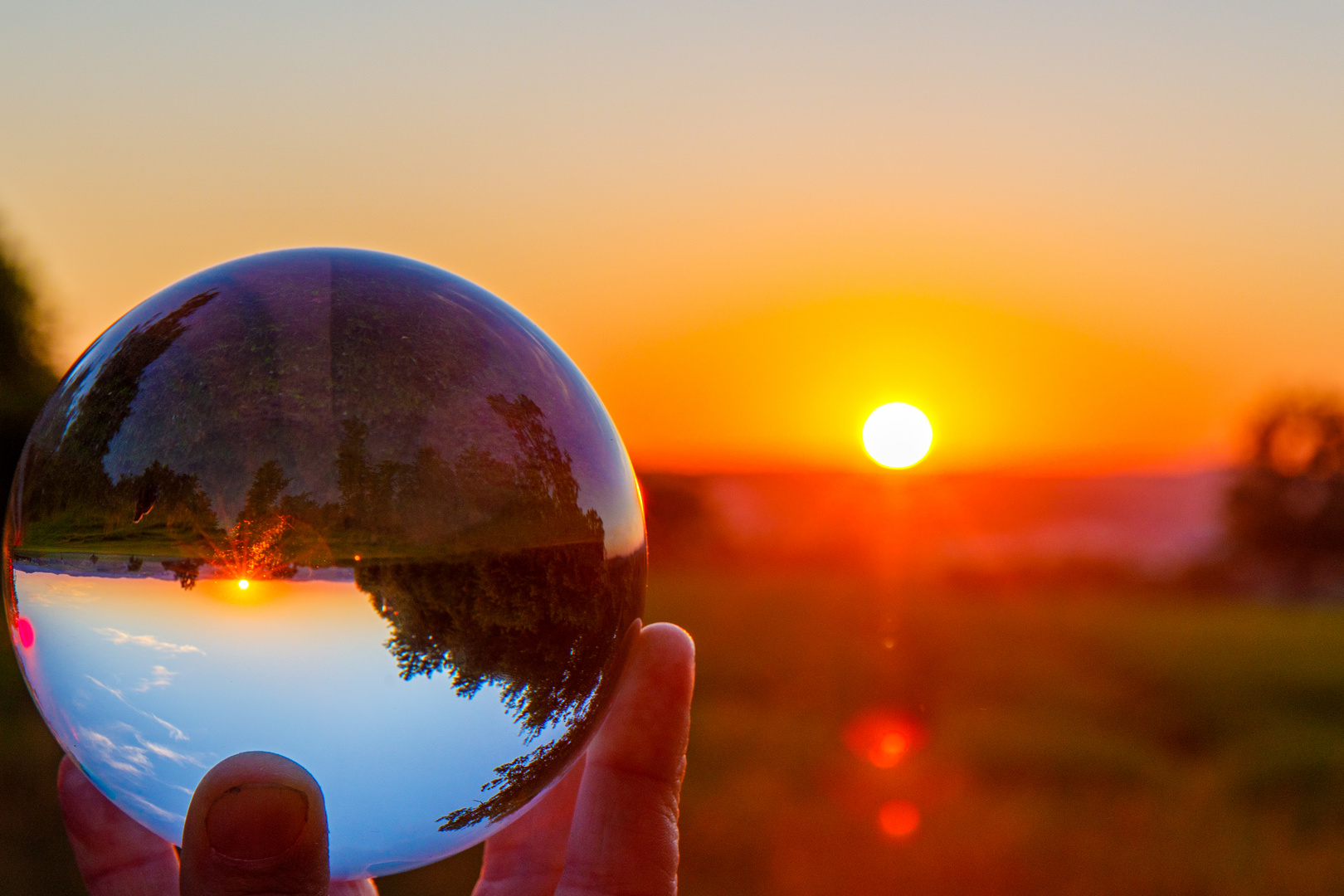 Sonnenuntergang in der Glaskugel