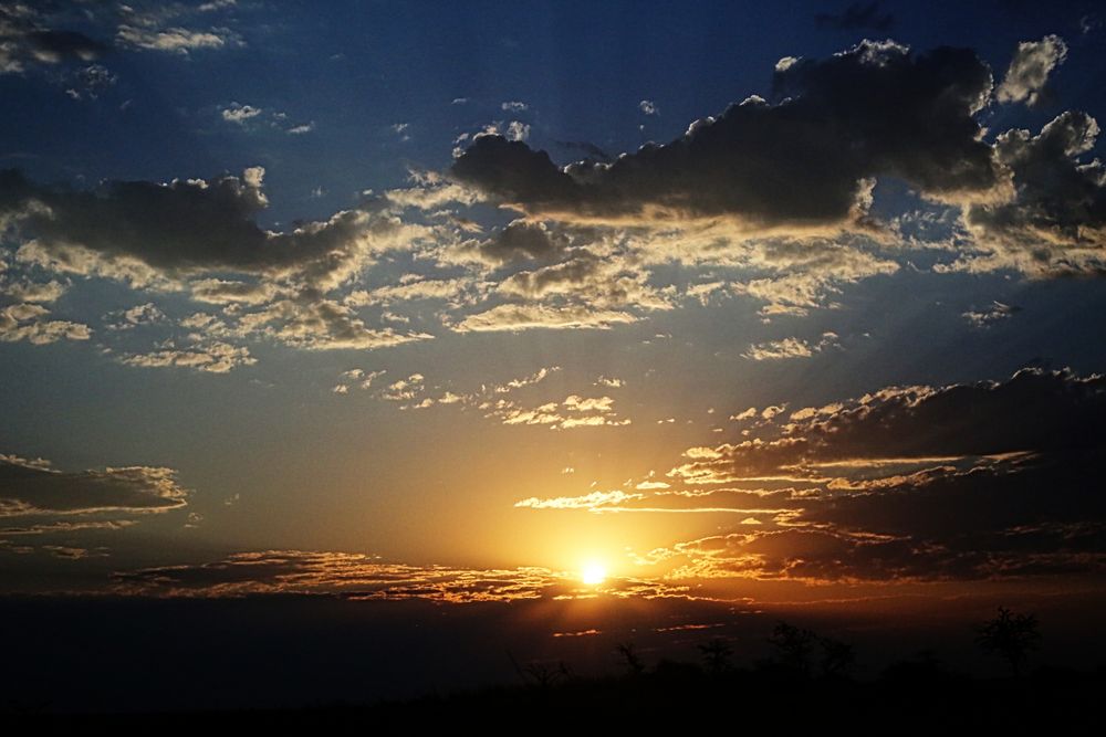 Sonnenuntergang in der Kalahari