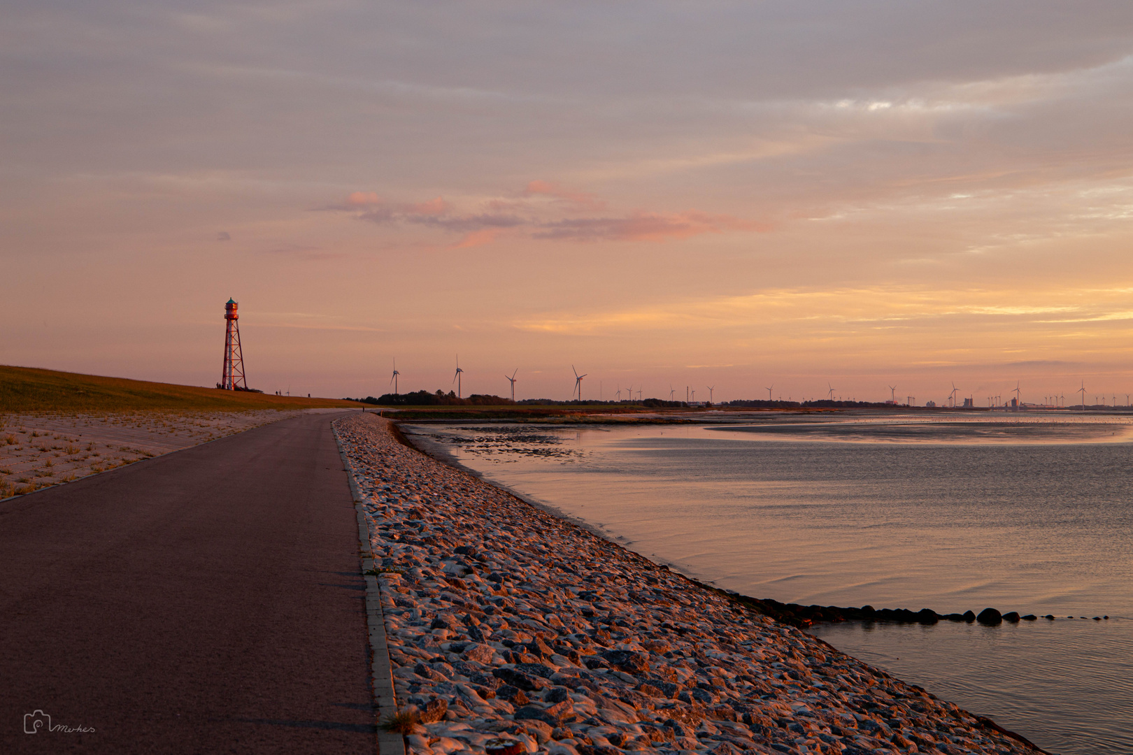 Sonnenuntergang in der Krummhörn