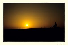 Sonnenuntergang in der Nähe von Nalut in Libyen