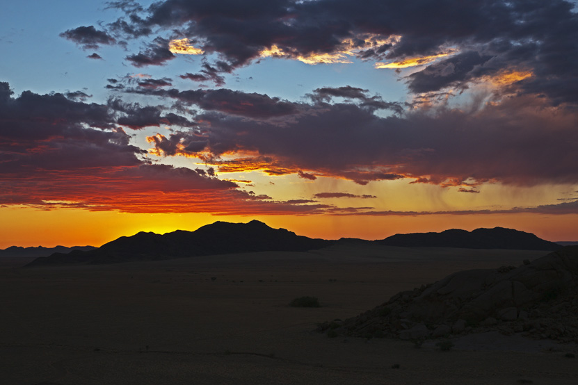 Sonnenuntergang in der Namib