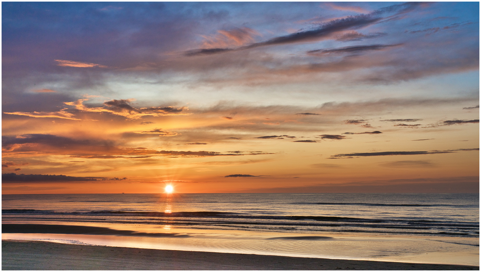 Sonnenuntergang in der Tannisbucht