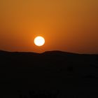 Sonnenuntergang in der Wüste von Dubai