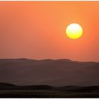 Sonnenuntergang in der Wüste "Wahiba Sands" (Oman)