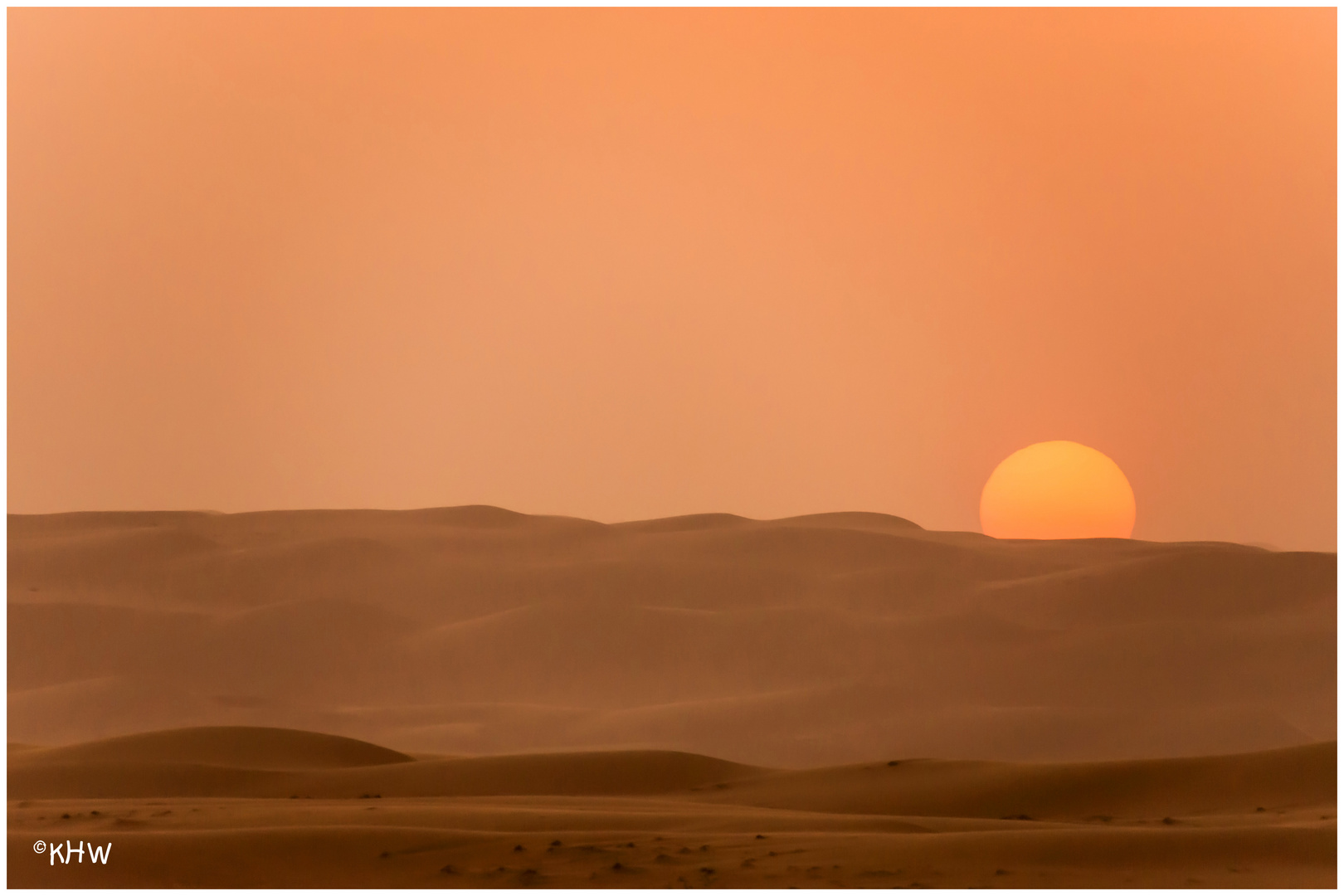 Sonnenuntergang in der Wüste "Wahiba Sands" (Oman)