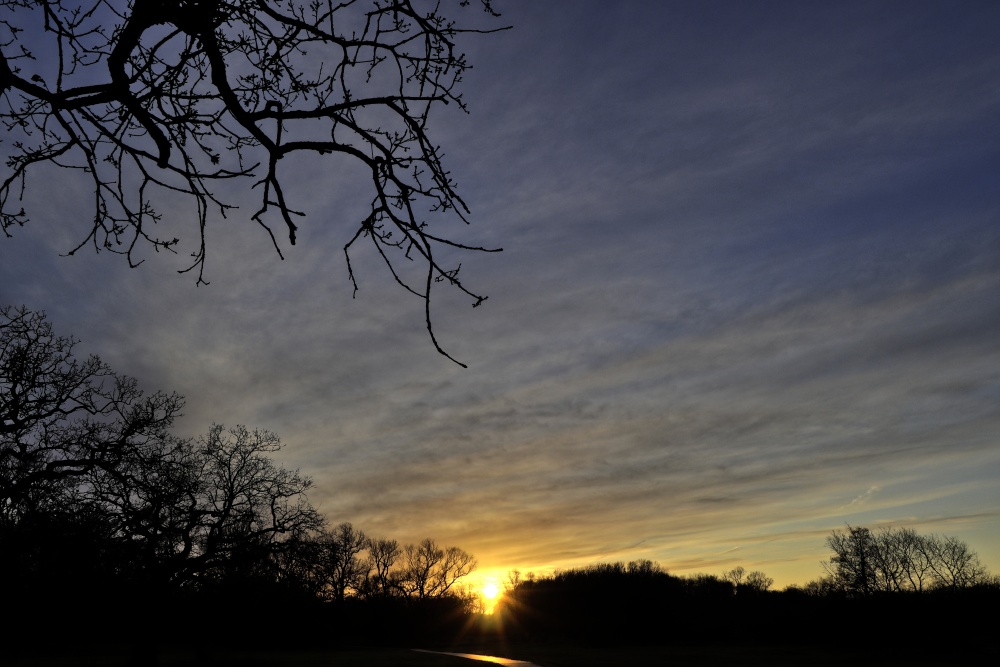 Sonnenuntergang in Dessau am 21. Dezember 2019 - Bild 1