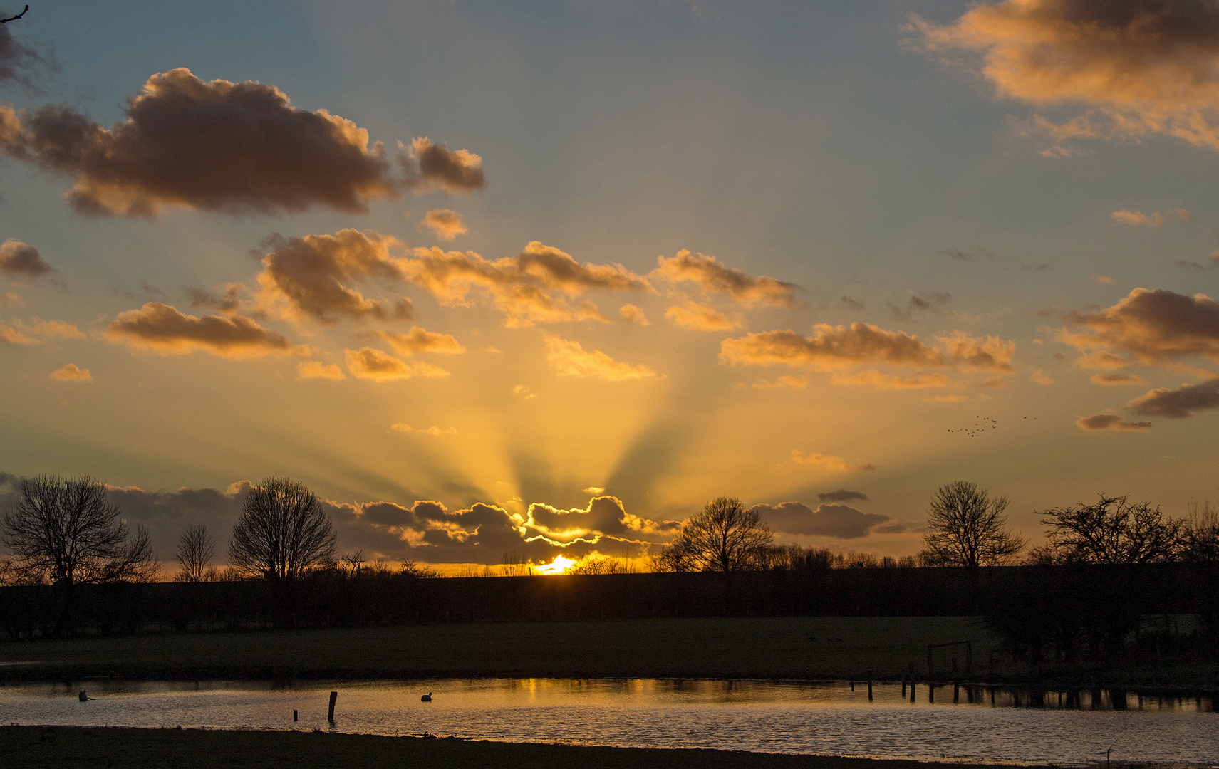 Sonnenuntergang in Duisburg