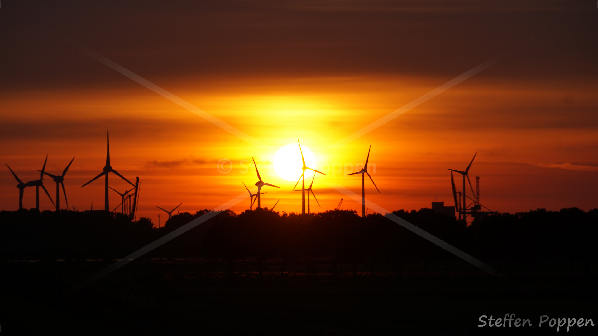 Sonnenuntergang in Emden