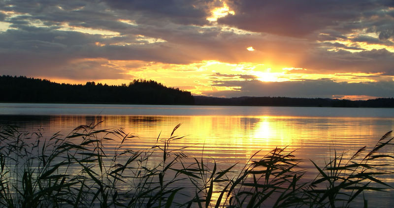Sonnenuntergang in Finnland