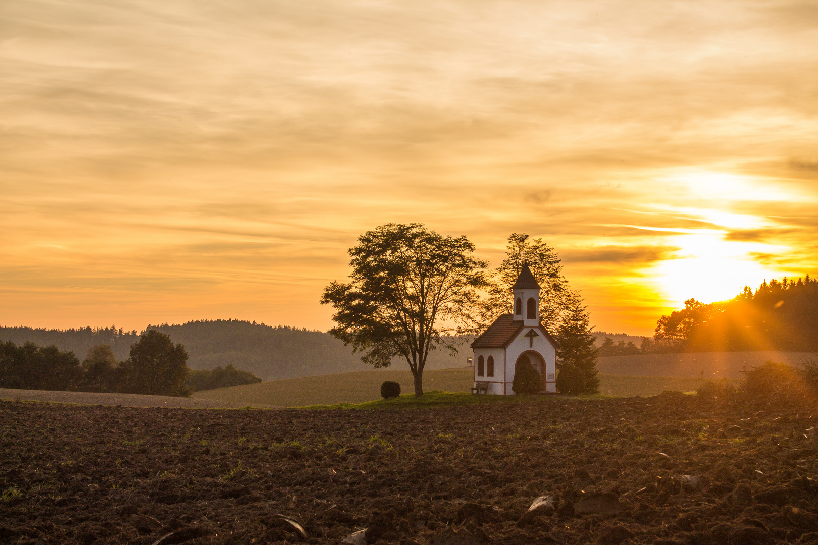 Sonnenuntergang in Gstaudach bei Landshut