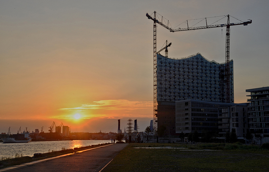 Sonnenuntergang in Hamburg