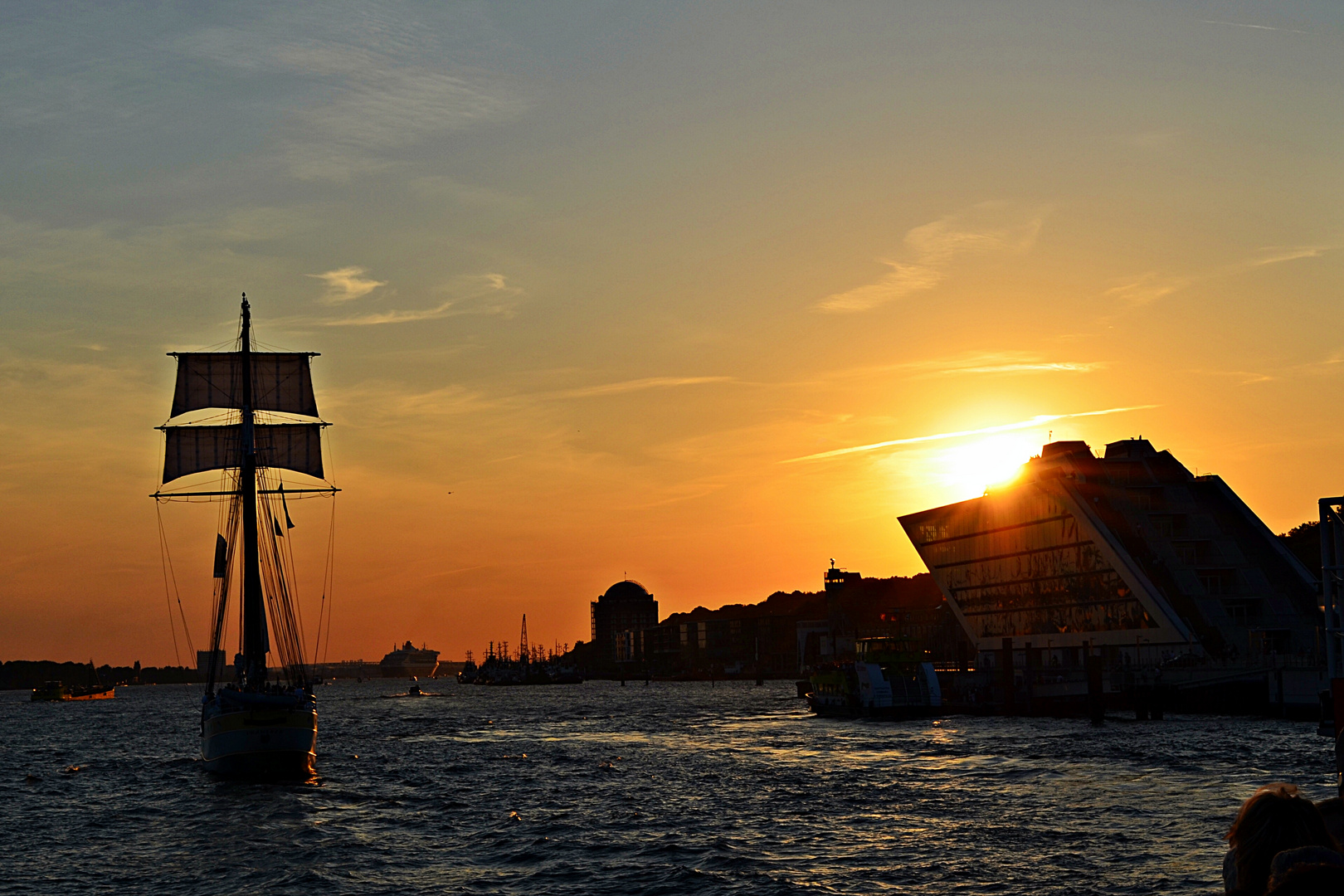 Sonnenuntergang in Hamburg