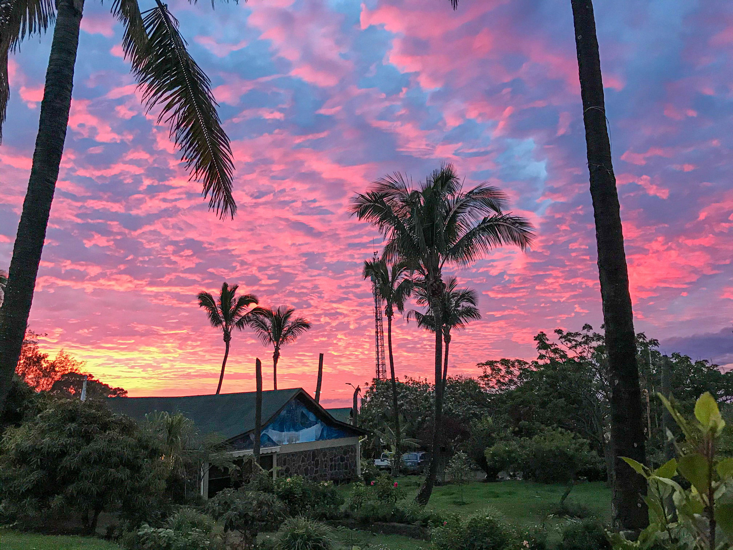 Sonnenuntergang in Hanga Roa