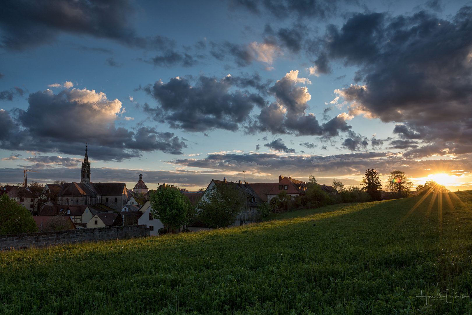 Sonnenuntergang in Heilsbronn